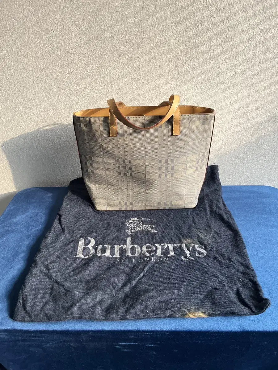 버버리 Burberry 토트백